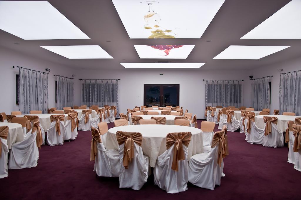 Hotel Casa Domeniile Vinului Aiud Exteriér fotografie